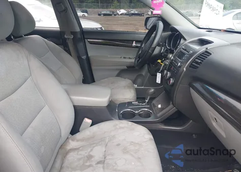 2011 Kia Sorento Lx V6 from USA, damaged, VIN 5XYKTDA20BG083627